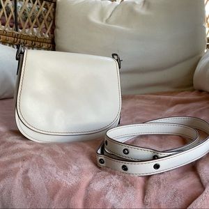 Coach 1941 Saddle 23 Chalk $395